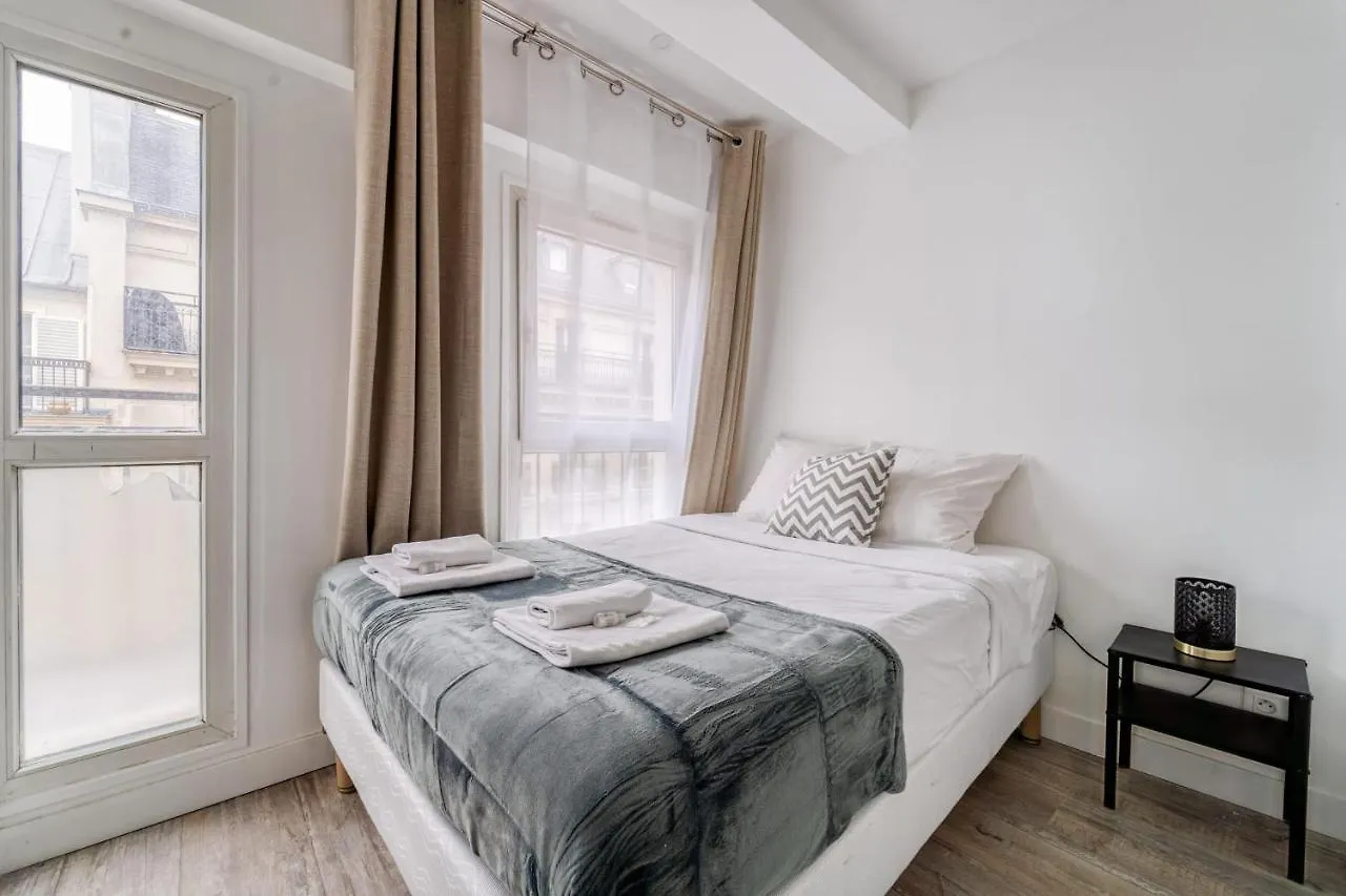 Beautiful Apartement With 2 Bedrooms In Paris Centre Apartment