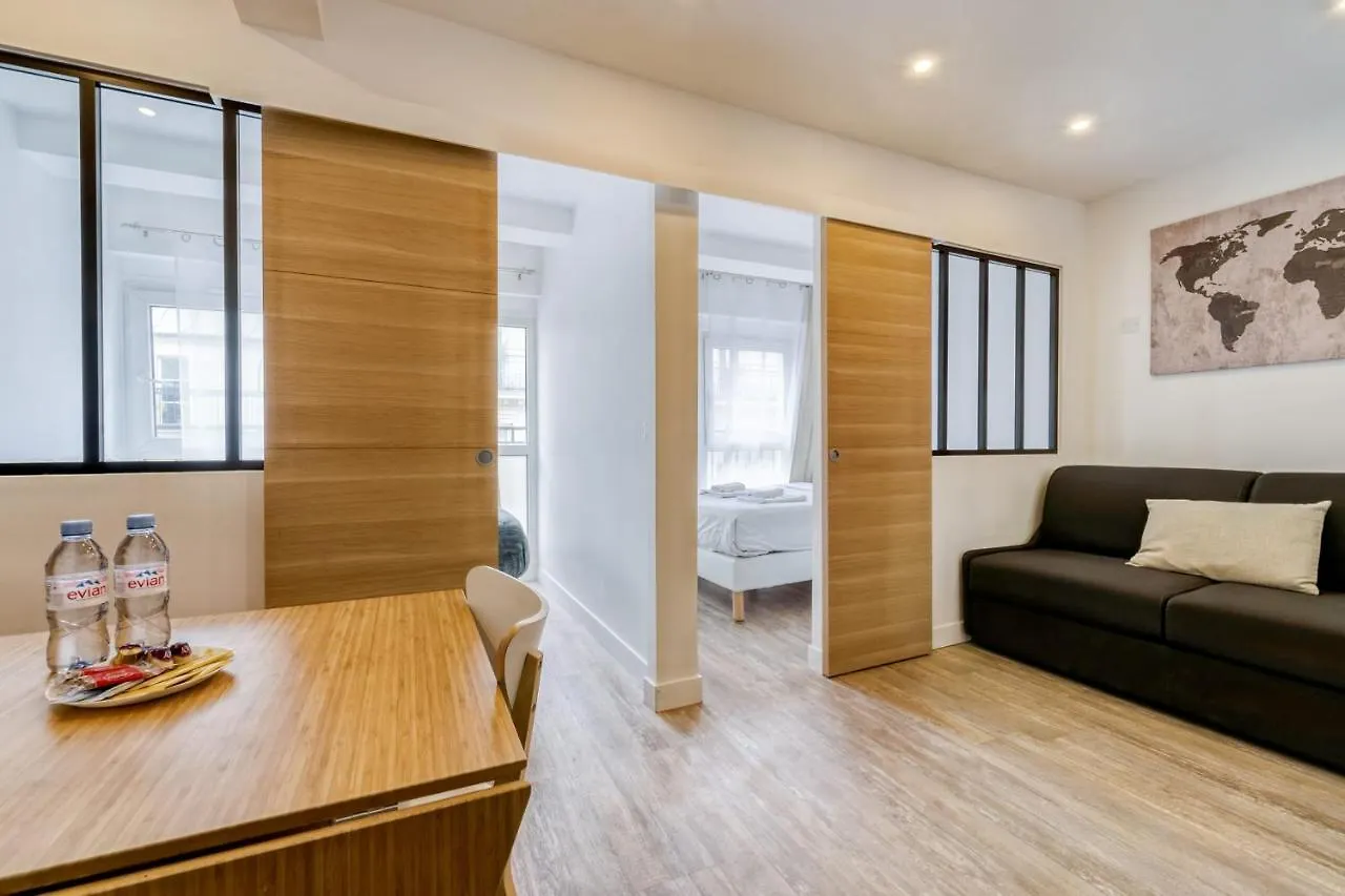 Beautiful Apartement With 2 Bedrooms In Paris Centre contacts